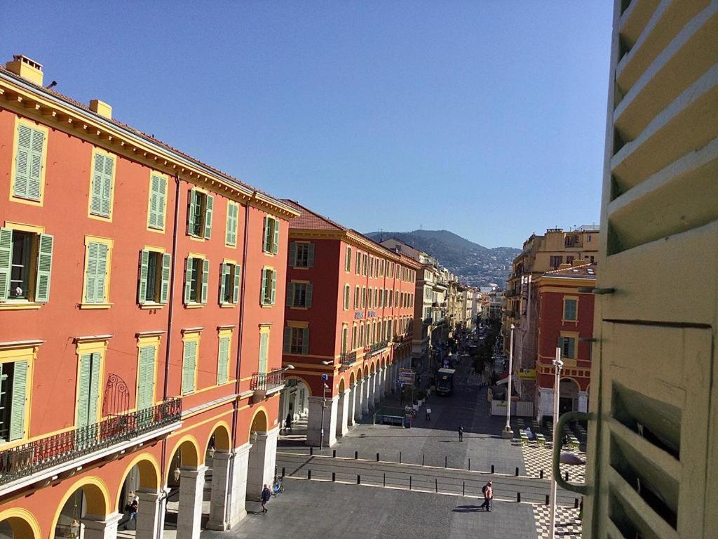 Spacious 3 Bed Apartment In The Heart Of Nizza Kültér fotó